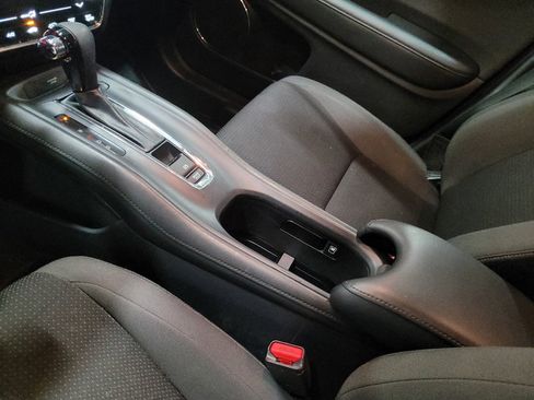 Used 2021 Honda HR-V EX image 26