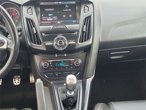 Used 2014 Ford Focus ST w/ Equipment Group 202A image 29