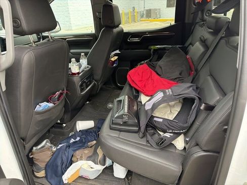 Used 2022 GMC Sierra 1500 Elevation w/ Elevation Premium Package image 17