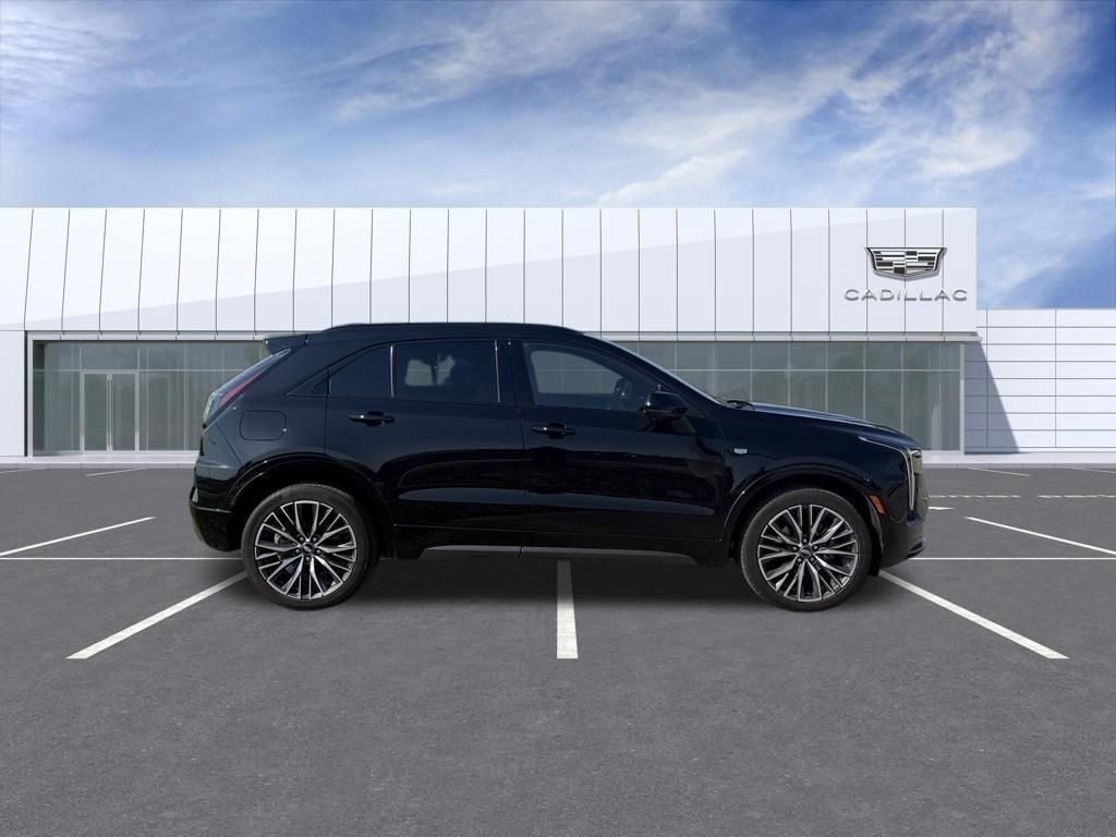 Certified 2024 Cadillac XT4 Sport AWD/4WD image 2