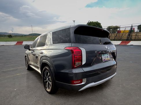 Used 2022 Hyundai Palisade SEL FWD image 4