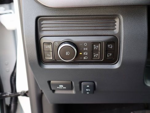 New 2026 Ford F250 Platinum w/ Tremor Off-Road Package image 38