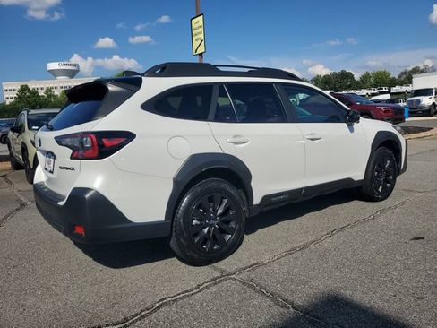 Certified 2024 Subaru Outback Onyx Edition AWD/4WD image 7
