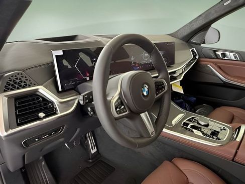 Used 2026 BMW X7 xDrive40i w/ M Sport Package image 20