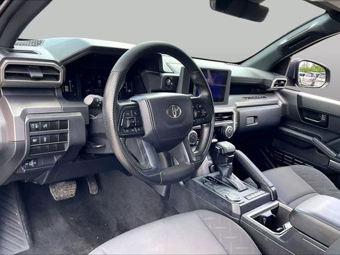 Used 2024 Toyota Tacoma SR5 RWD image 17
