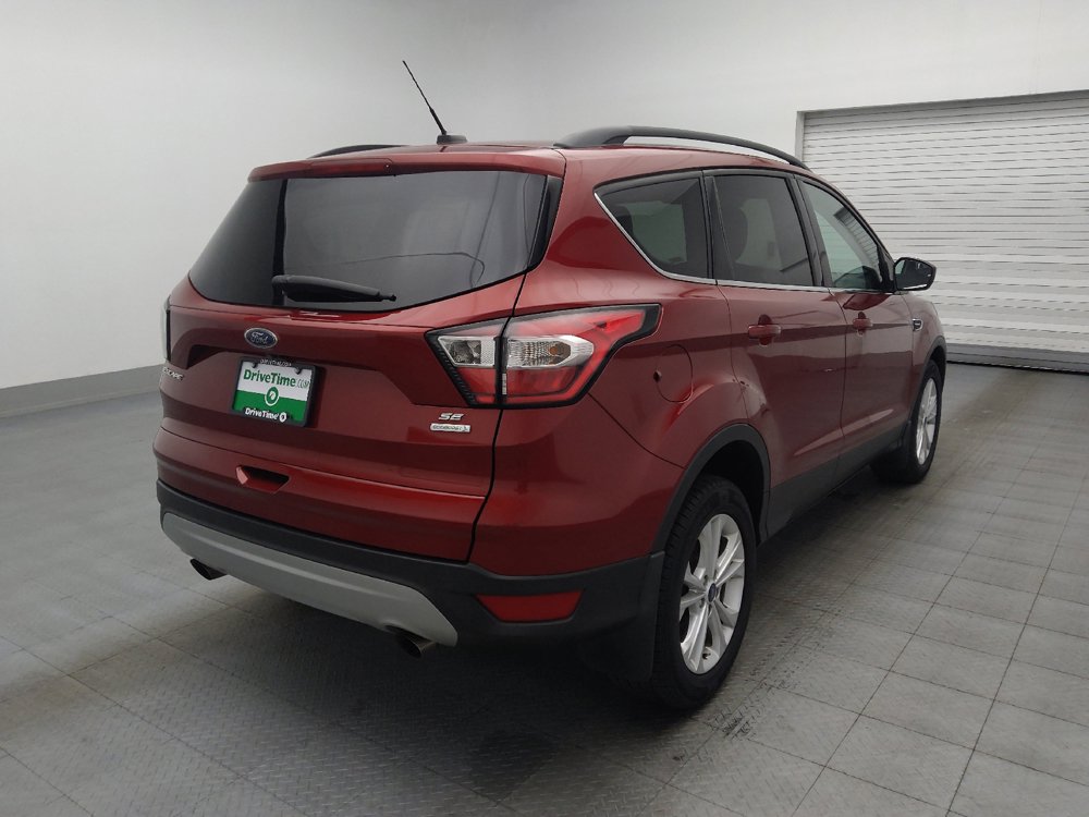 Used 2018 Ford Escape SE FWD image 9