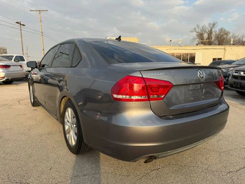 Used 2013 Volkswagen Passat 2.5 S image 3