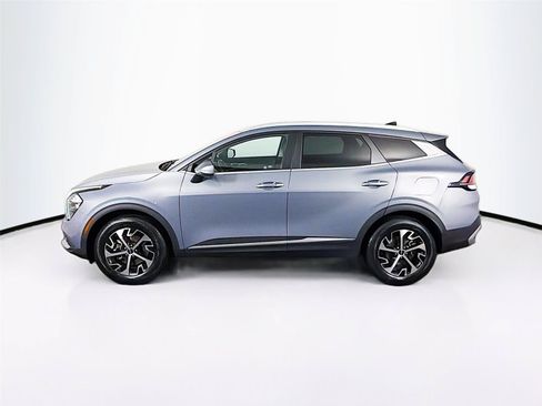 Used 2023 Kia Sportage EX AWD/4WD image 4