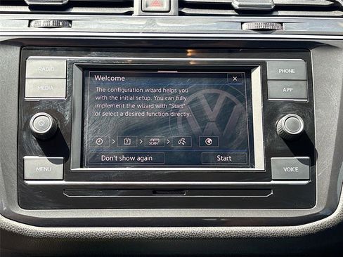 Used 2020 Volkswagen Tiguan S image 14