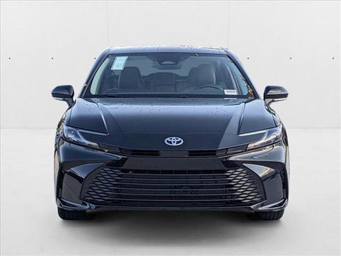New 2025 Toyota Camry LE image 6
