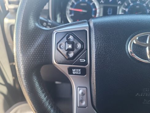 Used 2015 Toyota 4Runner SR5 image 13