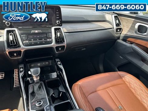 Used 2022 Kia Sorento SX Prestige w/ Rust Color Package AWD/4WD image 21