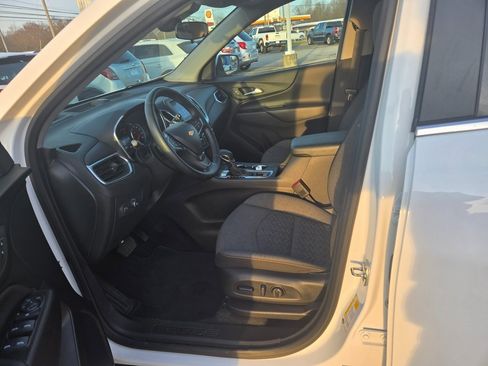 Used 2024 Chevrolet Equinox LT image 7