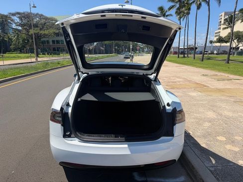 Used 2017 Tesla Model S 75 image 10