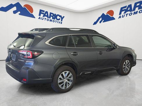 Used 2023 Subaru Outback Premium AWD/4WD image 5