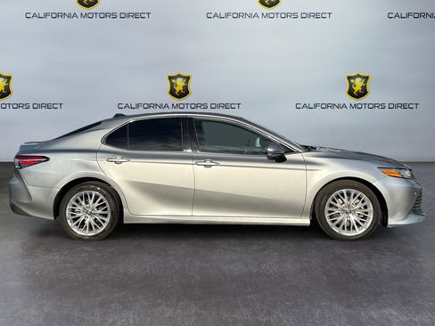 Used 2020 Toyota Camry XLE w/ Driver Assist Package FWD image 6