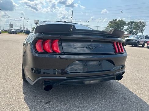 Used 2019 Ford Mustang Coupe w/ Black Accent Package RWD image 17