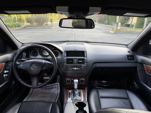 Used 2011 Mercedes-Benz C 300 4MATIC Sedan image 13