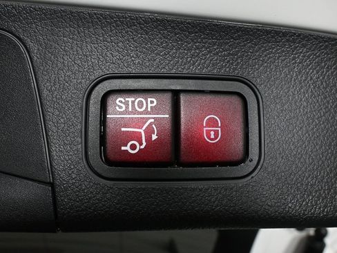 Certified 2025 Mercedes-Benz GLA 35 AMG 4MATIC image 31