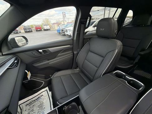 New 2026 Buick Enclave Sport Touring w/ Super Cruise Package image 32