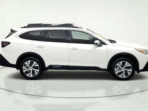 Certified 2022 Subaru Outback Touring w/ Popular Package #2 AWD/4WD image 10