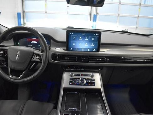 Used 2020 Lincoln Aviator Reserve w/ Equipment Group 202A AWD/4WD image 5