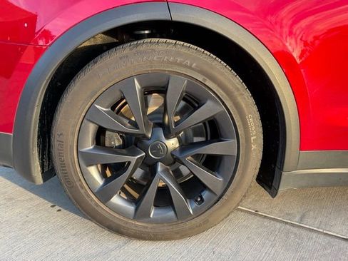 Used 2023 Tesla Model X image 6