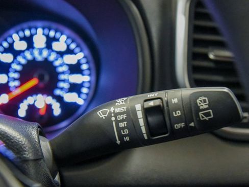 Used 2020 Kia Sportage LX image 17