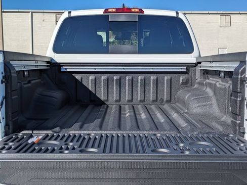 New 2026 Nissan Frontier Pro-X w/ Pro-X Convenience Package RWD image 14
