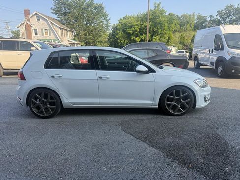 Used 2019 Volkswagen e-Golf SEL Premium FWD image 5