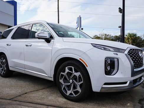 Used 2021 Hyundai Palisade Calligraphy image 2