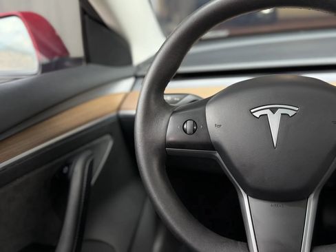 Used 2022 Tesla Model 3 Long Range AWD/4WD image 22