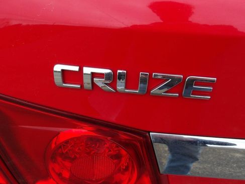 Used 2015 Chevrolet Cruze LT FWD image 34
