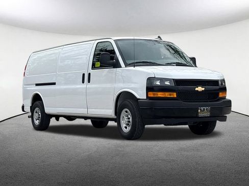 Certified 2024 Chevrolet Express 3500 Extended w/ Driver Convenience Package RWD image 15