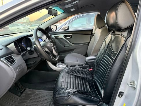 Used 2013 Hyundai Elantra GLS image 2