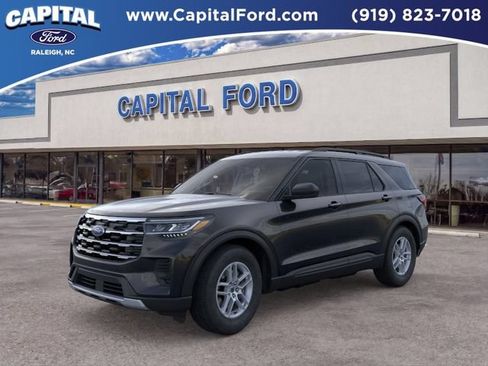 New 2026 Ford Explorer Active RWD image 1