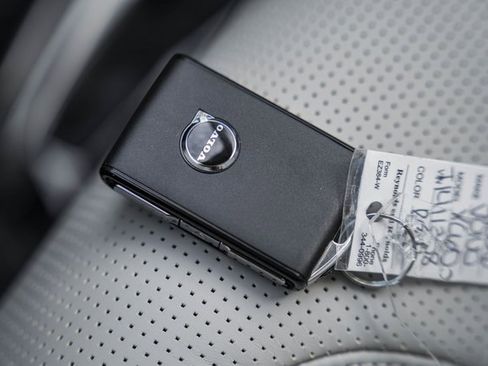 New 2026 Volvo XC60 B5 Ultra w/ Protection Package Premier image 43