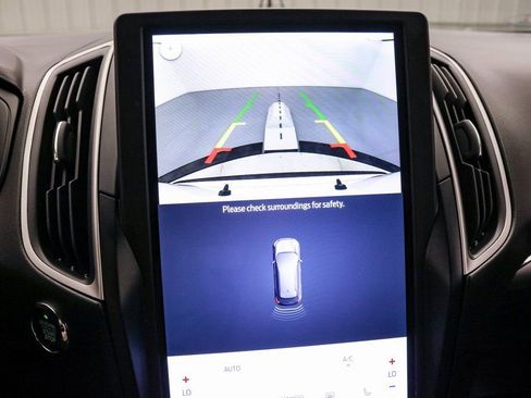 Certified 2022 Ford Edge SEL w/ Convenience Package image 16