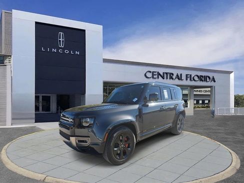 Used 2021 Land Rover Defender 110 X image 8