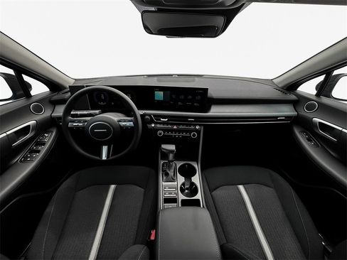 New 2025 Hyundai Sonata SE image 13