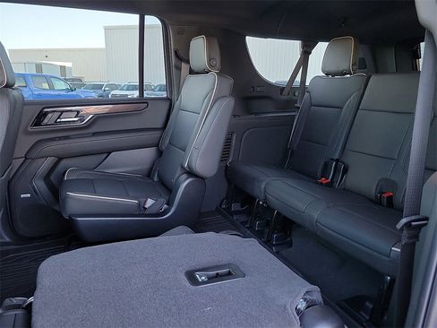 New 2026 GMC Yukon XL Elevation w/ LPO, Floor Liner Package image 16