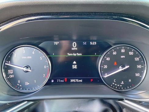 Used 2022 Buick Envision Essence w/ Sport Touring Package FWD image 11