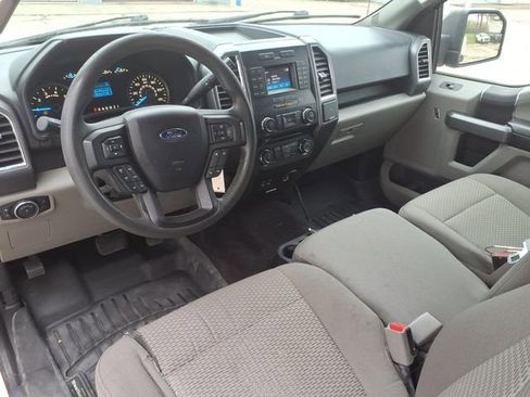 Used 2015 Ford F150 XLT w/ Trailer Tow Package AWD/4WD image 4