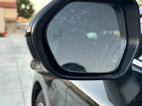 Used 2022 Toyota Camry SE w/ Audio Upgrade Package image 16