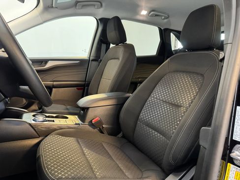 Used 2025 Ford Escape Active image 15