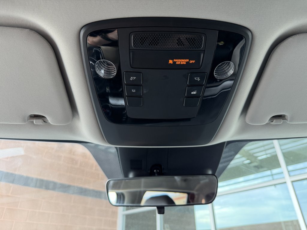 Used 2024 Kia Carnival LX FWD image 28