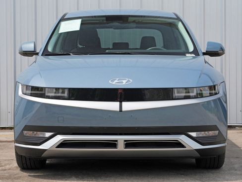 Used 2023 Hyundai Ioniq 5 SE image 6