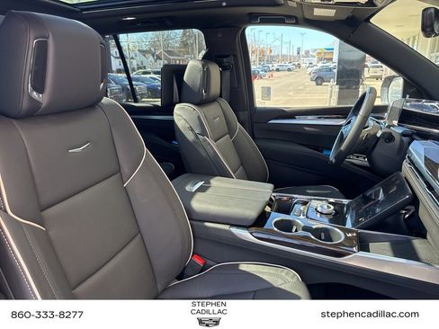 New 2026 Cadillac Escalade Luxury image 30