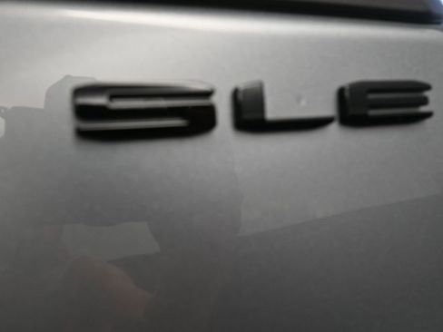 Used 2023 GMC Terrain SLE w/ Driver Convenience Package AWD/4WD image 19