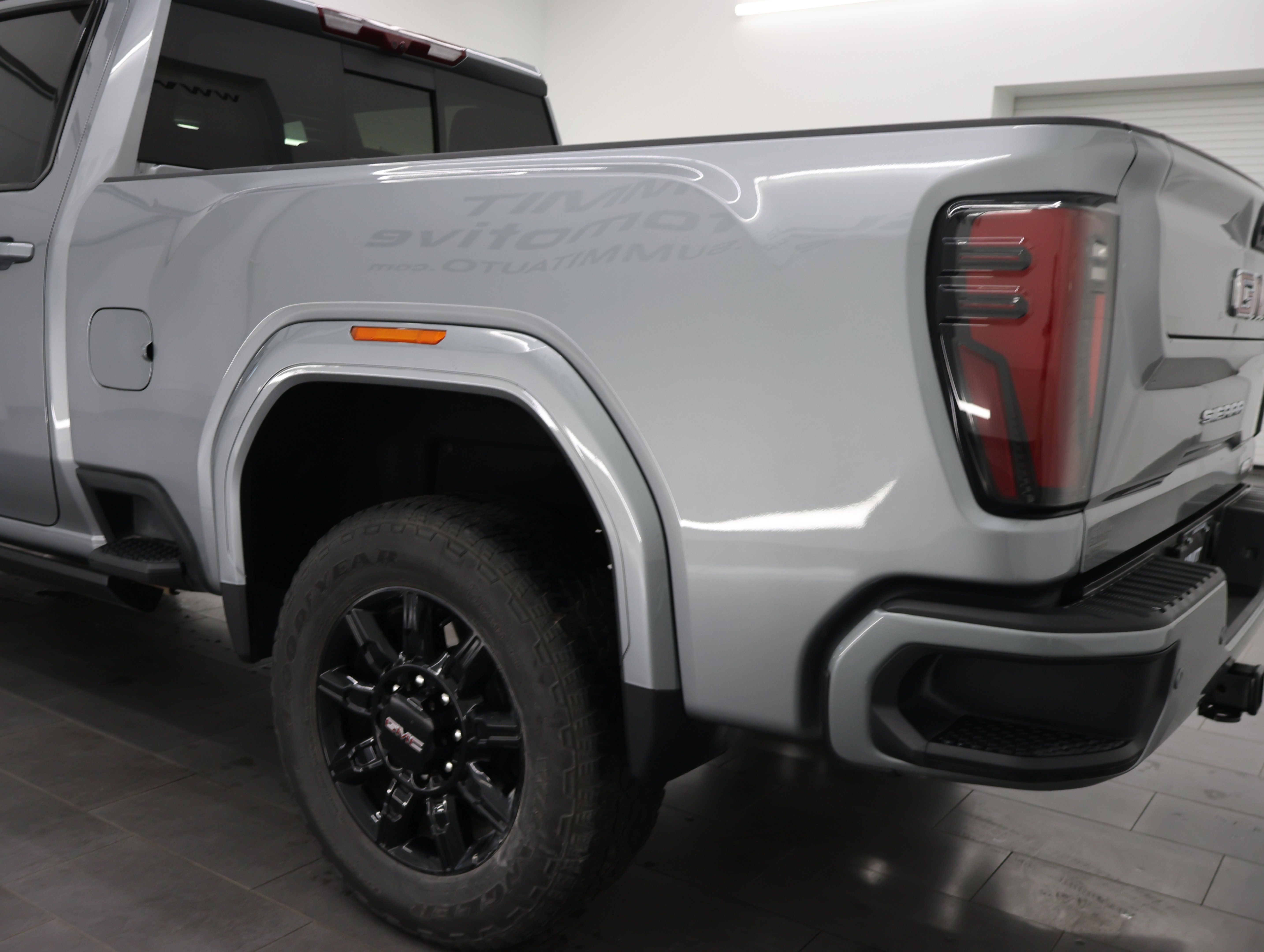 Used 2025 GMC Sierra 2500 AT4 w/ AT4 Premium Plus Package AWD/4WD image 40